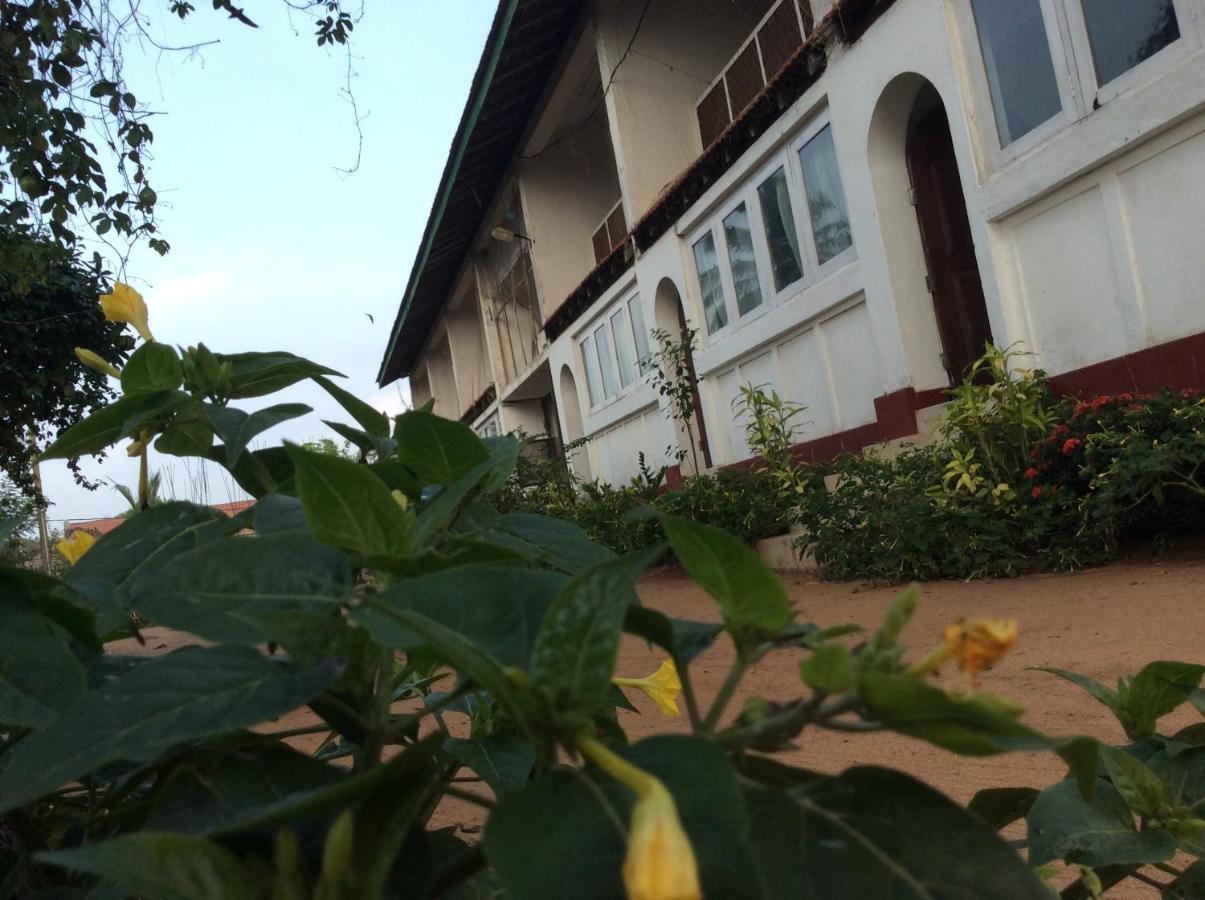 New Rest House Sea View Hotel Negombo Dış mekan fotoğraf